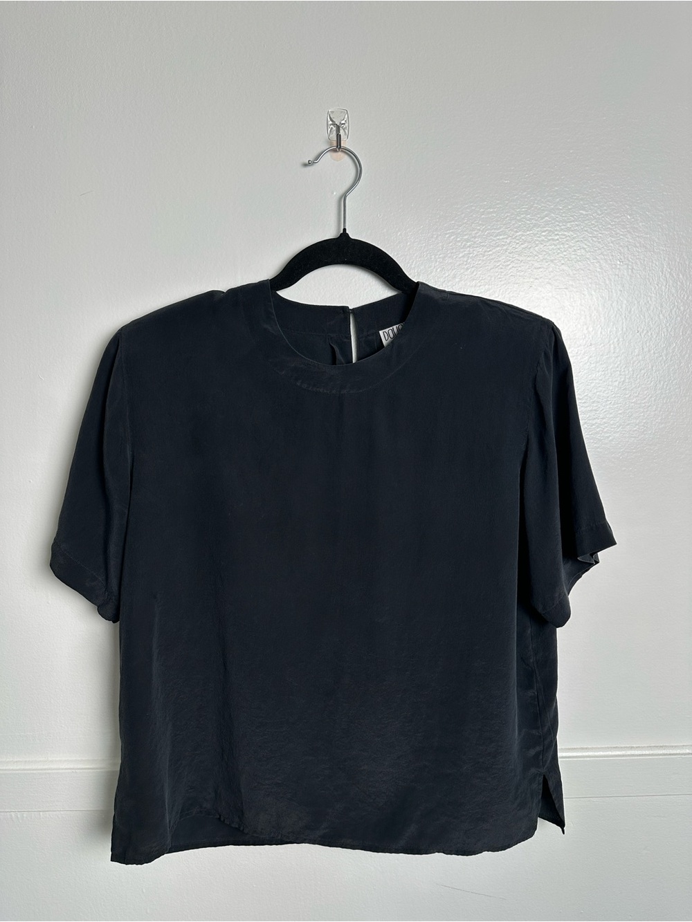 Vintage Douglass 100% Silk Black Short Sleeve Women's Shirt